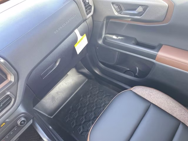 2026 Orange Fury Metallic Tri-Coat Ford Bronco Sport Outer Banks 4X4 SUV