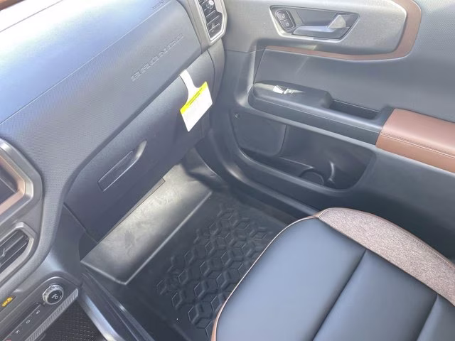 2026 Orange Fury Metallic Tri-Coat Ford Bronco Sport Outer Banks 4X4 SUV
