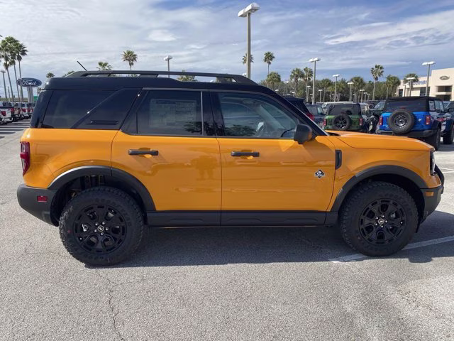 2026 Orange Fury Metallic Tri-Coat Ford Bronco Sport Outer Banks 4X4 SUV