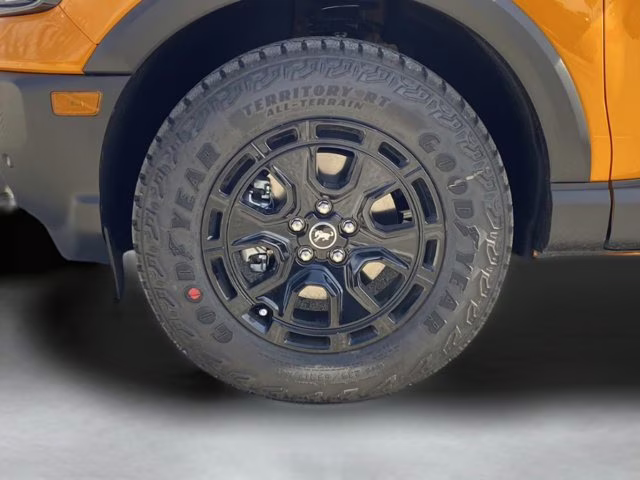 2026 Orange Fury Metallic Tri-Coat Ford Bronco Sport Outer Banks 4X4 SUV