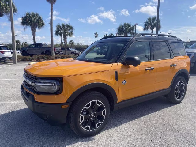 2026 Orange Fury Metallic Tri-Coat Ford Bronco Sport Outer Banks 4X4 SUV