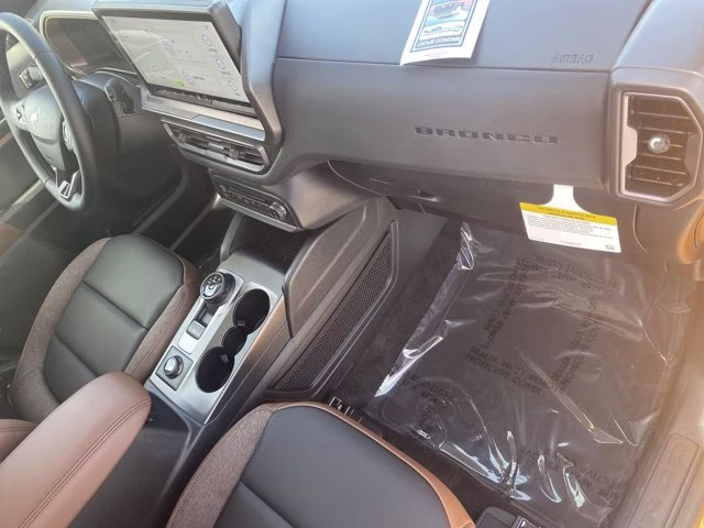 2026 Orange Fury Metallic Tri-Coat Ford Bronco Sport Outer Banks 4X4 SUV