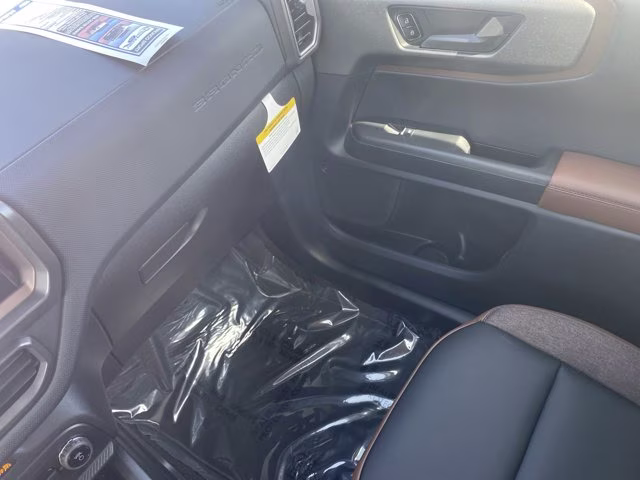 2026 Orange Fury Metallic Tri-Coat Ford Bronco Sport Outer Banks 4X4 SUV