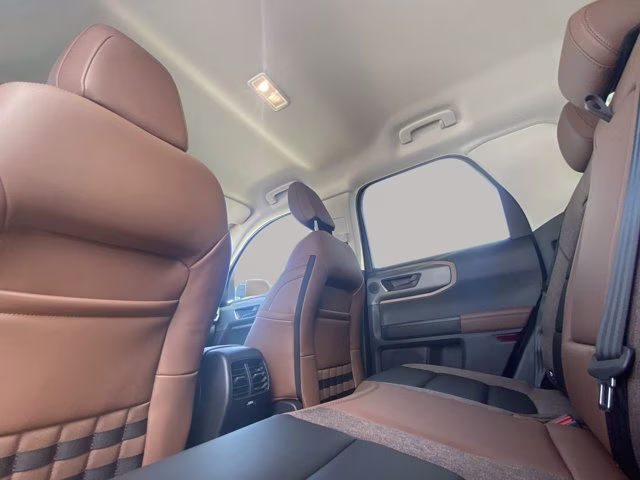 2026 Orange Fury Metallic Tri-Coat Ford Bronco Sport Outer Banks 4X4 SUV