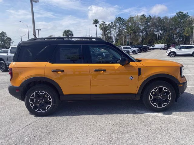 2026 Orange Fury Metallic Tri-Coat Ford Bronco Sport Outer Banks 4X4 SUV