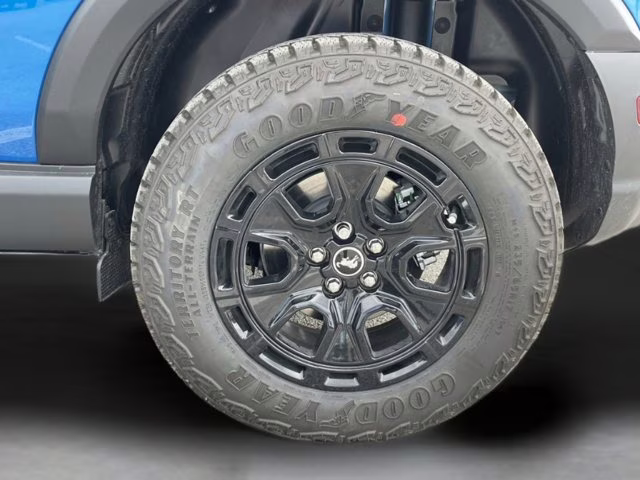 2026 Velocity Blue Metallic Ford Bronco Sport Outer Banks 4X4 SUV