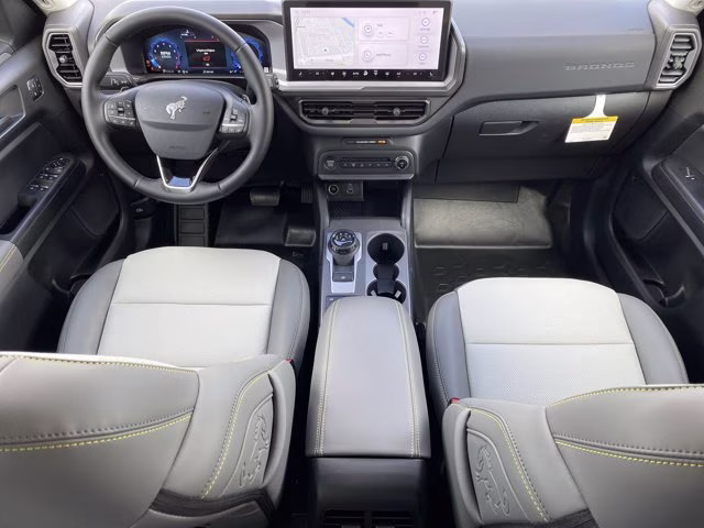 2026 Orange Fury Metallic Tri-Coat Ford Bronco Sport Badlands 4X4 SUV