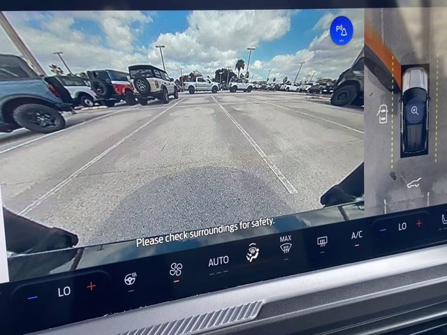 2026 Orange Fury Metallic Tri-Coat Ford Bronco Sport Badlands 4X4 SUV