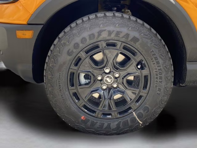 2026 Orange Fury Metallic Tri-Coat Ford Bronco Sport Badlands 4X4 SUV