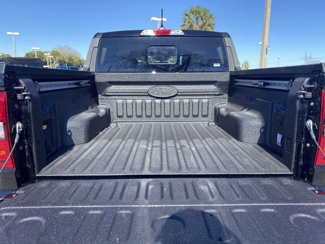 2026 Shadow Black Ford Maverick Lobo AWD Truck
