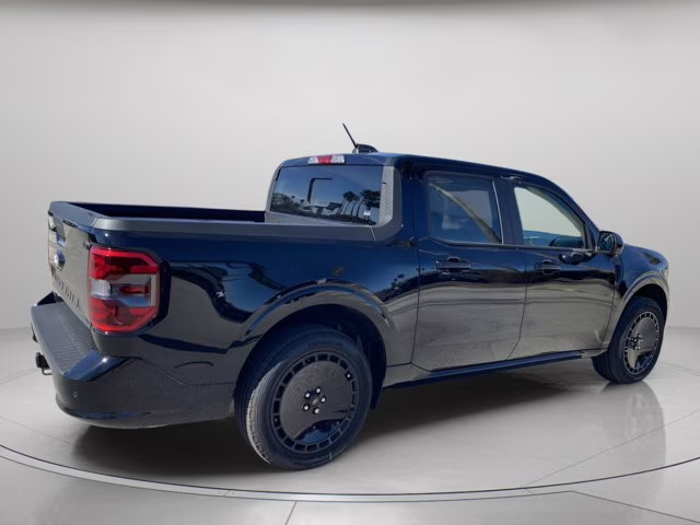 2026 Shadow Black Ford Maverick Lobo AWD Truck