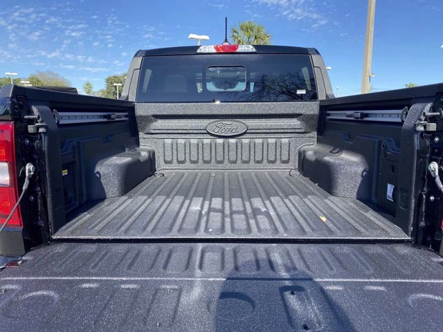 2026 Shadow Black Ford Maverick Lobo AWD Truck