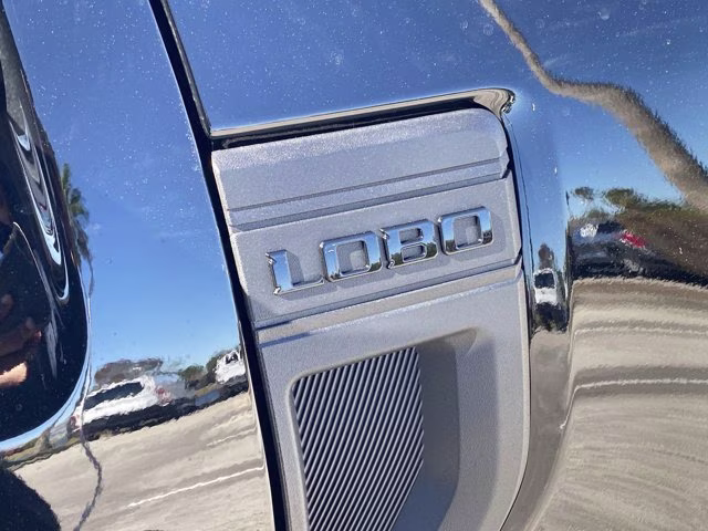 2026 Shadow Black Ford Maverick Lobo AWD Truck