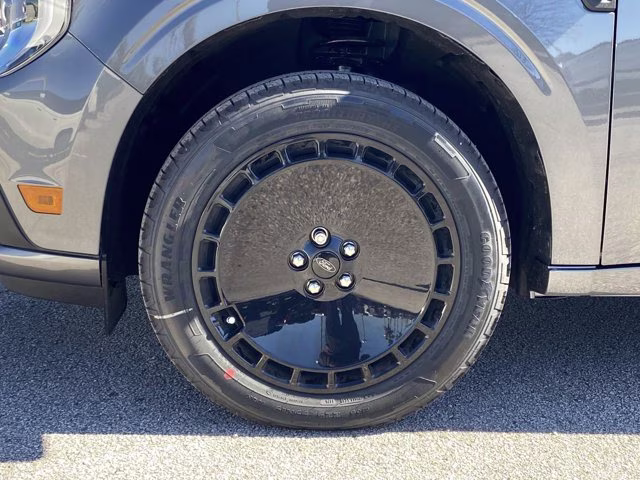 2026 Carbonized Gray Metallic Ford Maverick Lobo AWD Truck