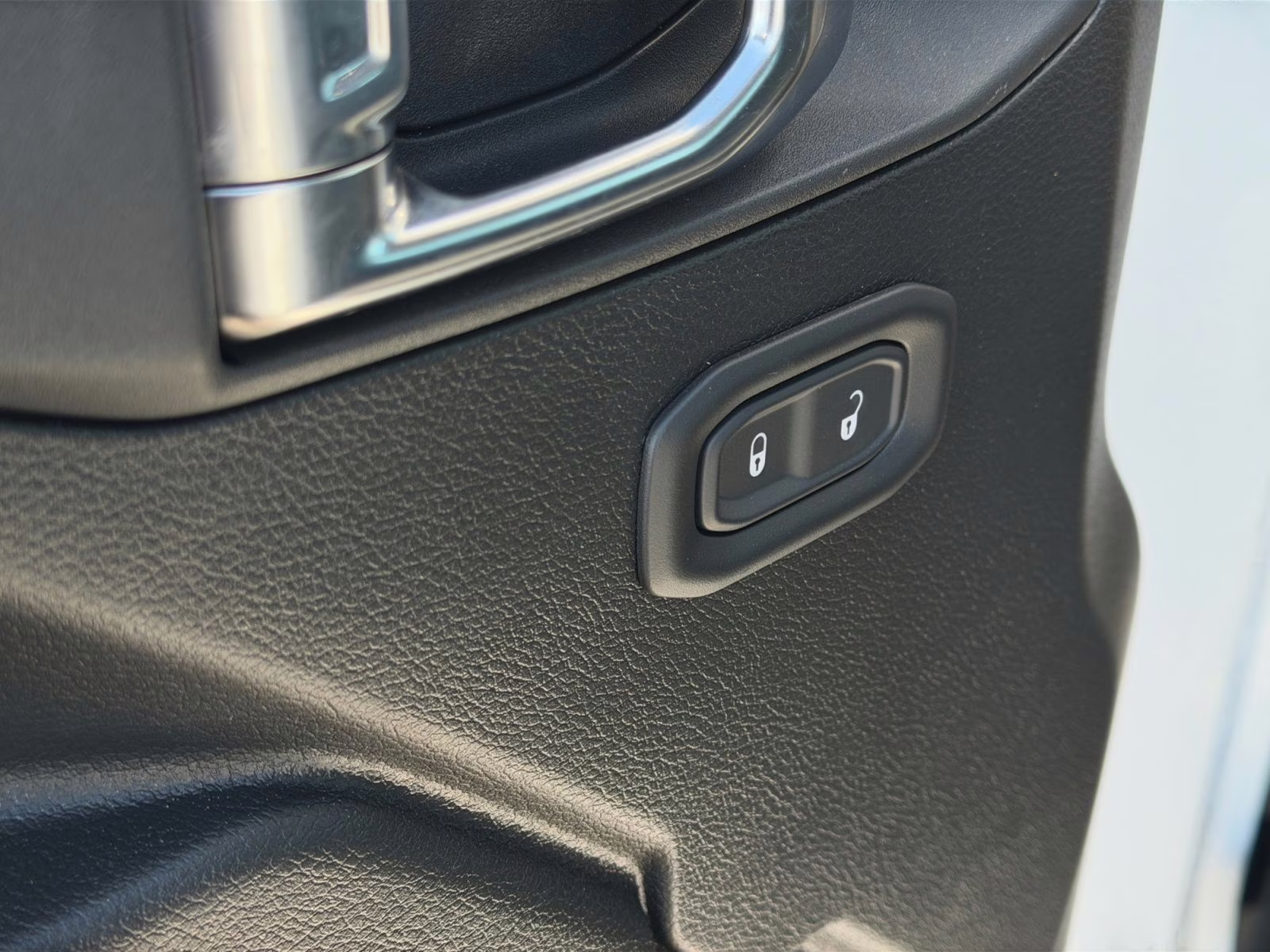 2026 Bright White Clearcoat Jeep Gladiator Sport 4X4 Truck