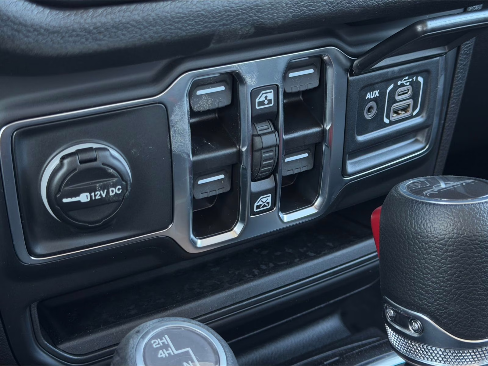 2026 Bright White Clearcoat Jeep Gladiator Sport 4X4 Truck