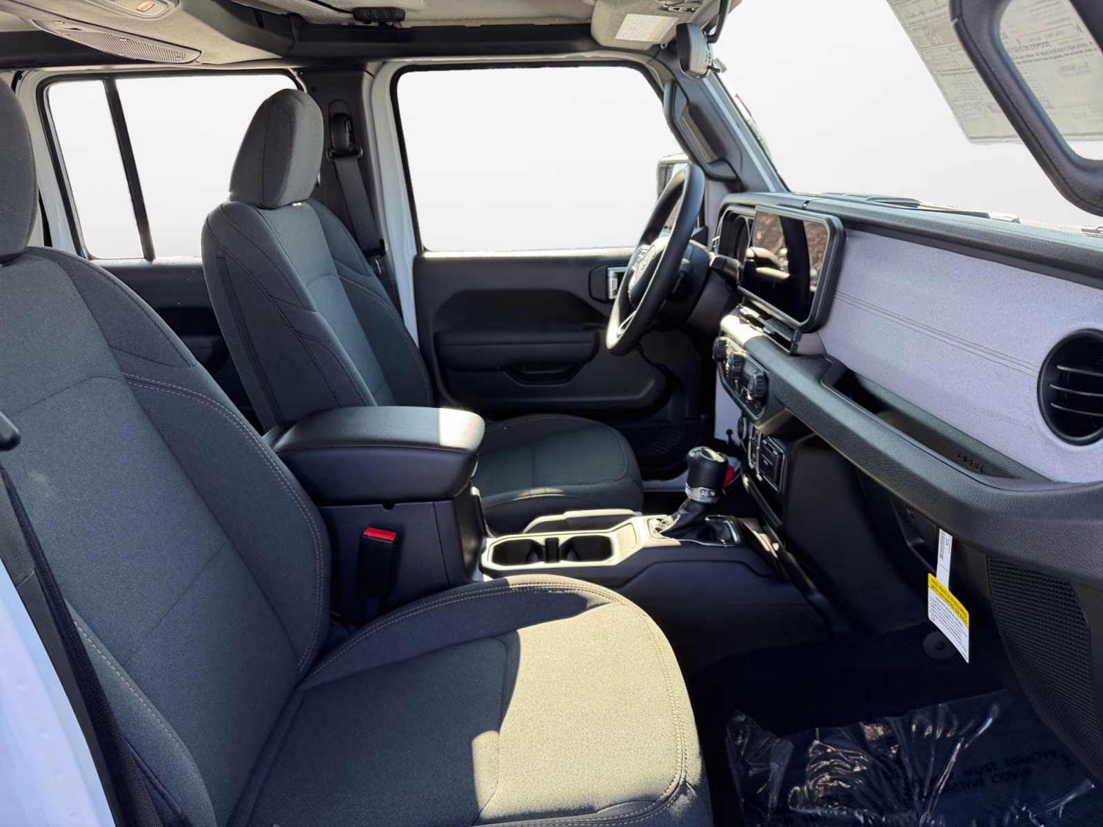 2026 Bright White Clearcoat Jeep Gladiator Sport 4X4 Truck