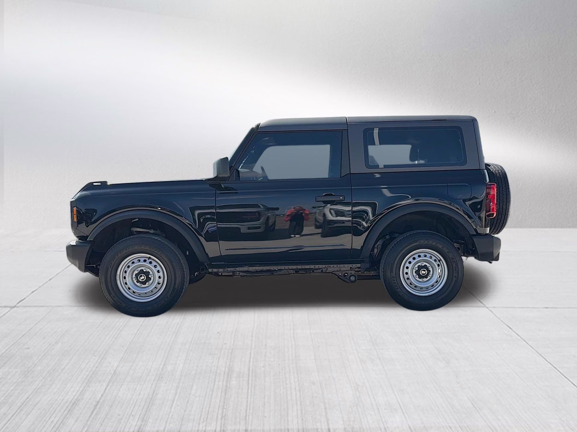 2025 Shadow Black Ford Bronco Base 4X4 SUV