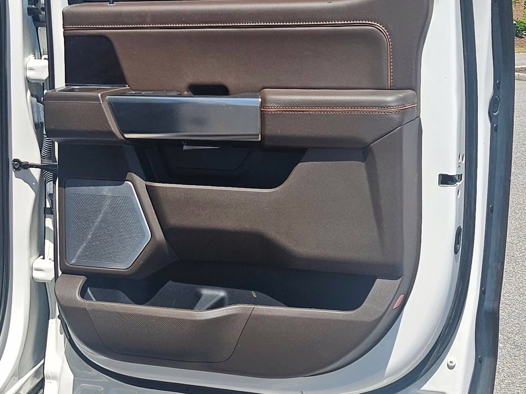 2022 Star White Metallic Tri-Coat Ford F-150 King Ranch 4X4 Truck