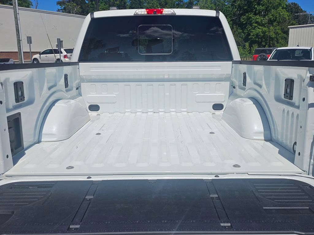 2022 Star White Metallic Tri-Coat Ford F-150 King Ranch 4X4 Truck