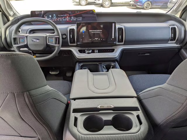 2025 Oxford White Ford Expedition Active RWD SUV