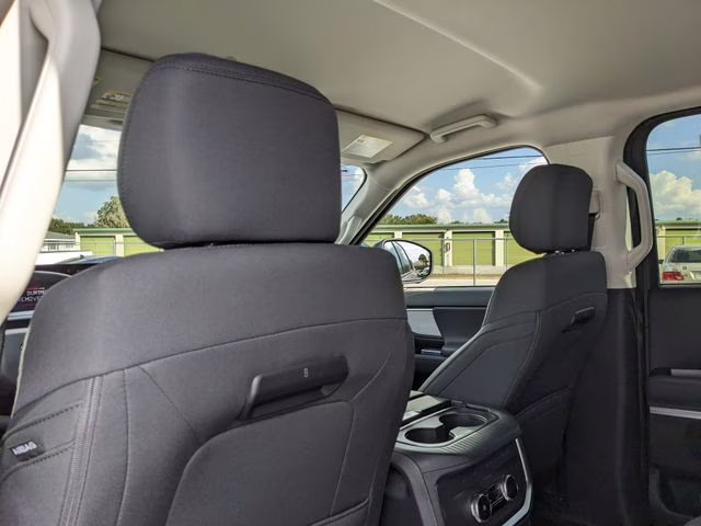 2025 Oxford White Ford Expedition Active RWD SUV