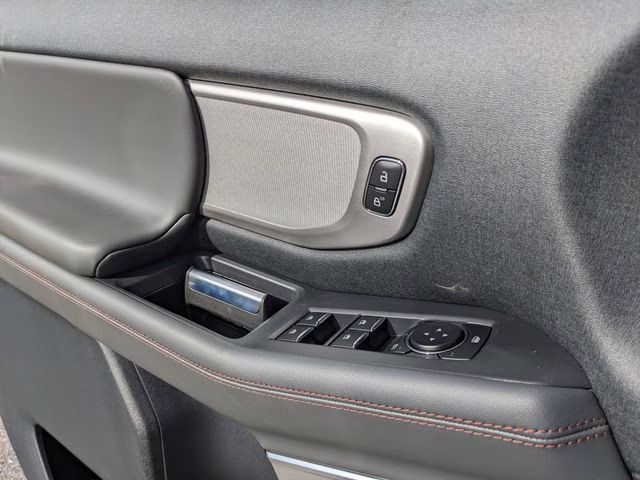 2025 Oxford White Ford Expedition Active RWD SUV