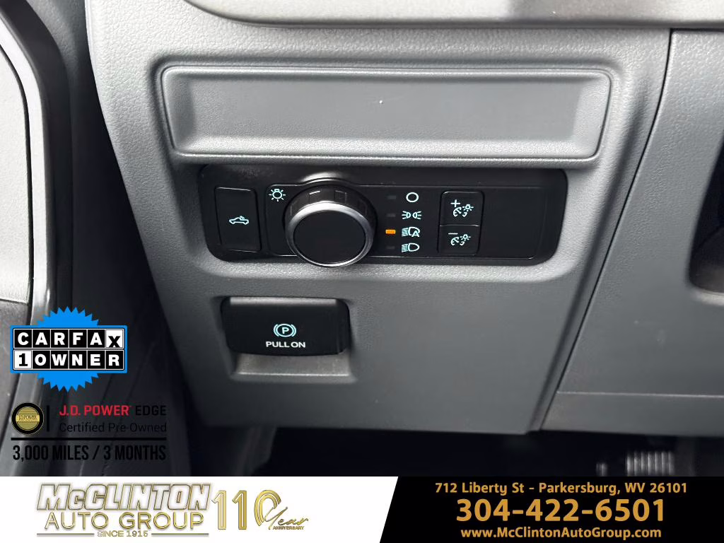 2021 Iconic Silver Metallic Ford F-150 XL 4X4 Truck