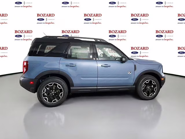 2025 Azure Gray Metallic Tri-Coat Ford Bronco Sport Outer Banks 4X4 SUV