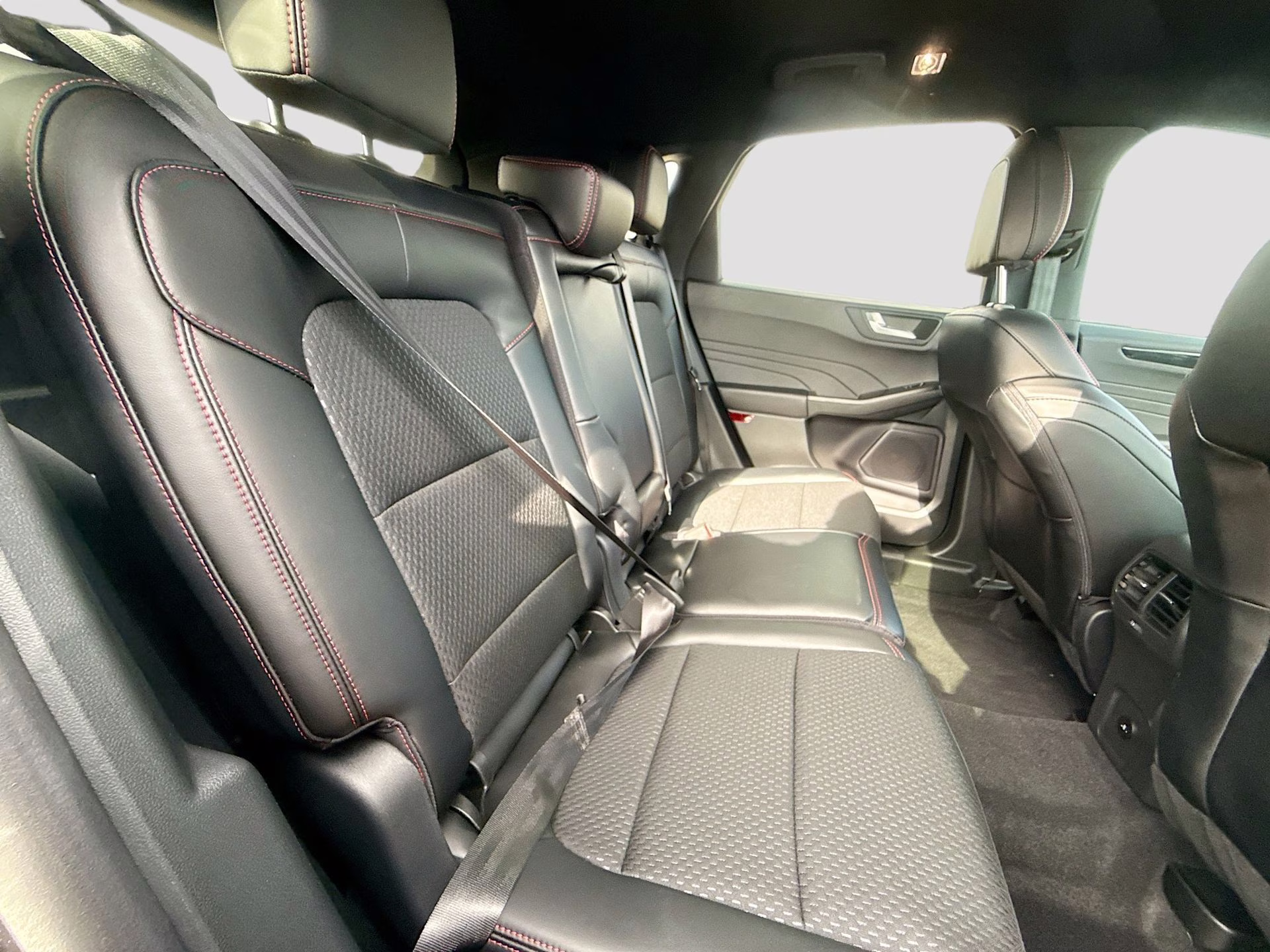 2026 Agate Black Metallic Ford Escape ST-Line FWD SUV