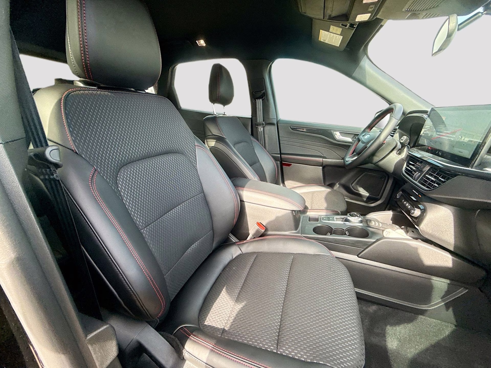 2026 Agate Black Metallic Ford Escape ST-Line FWD SUV