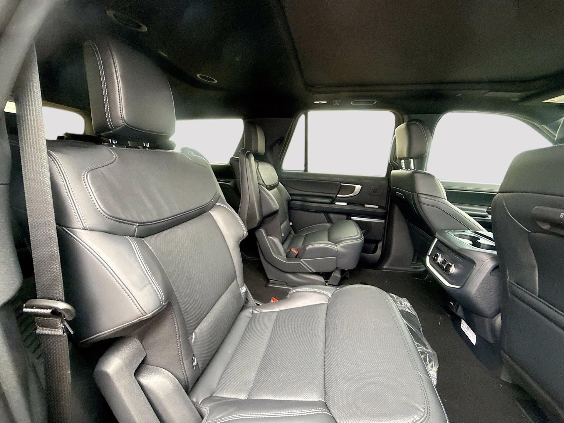 2025 Dark Matter Gray Metallic Ford Expedition Max Platinum 4X4 SUV
