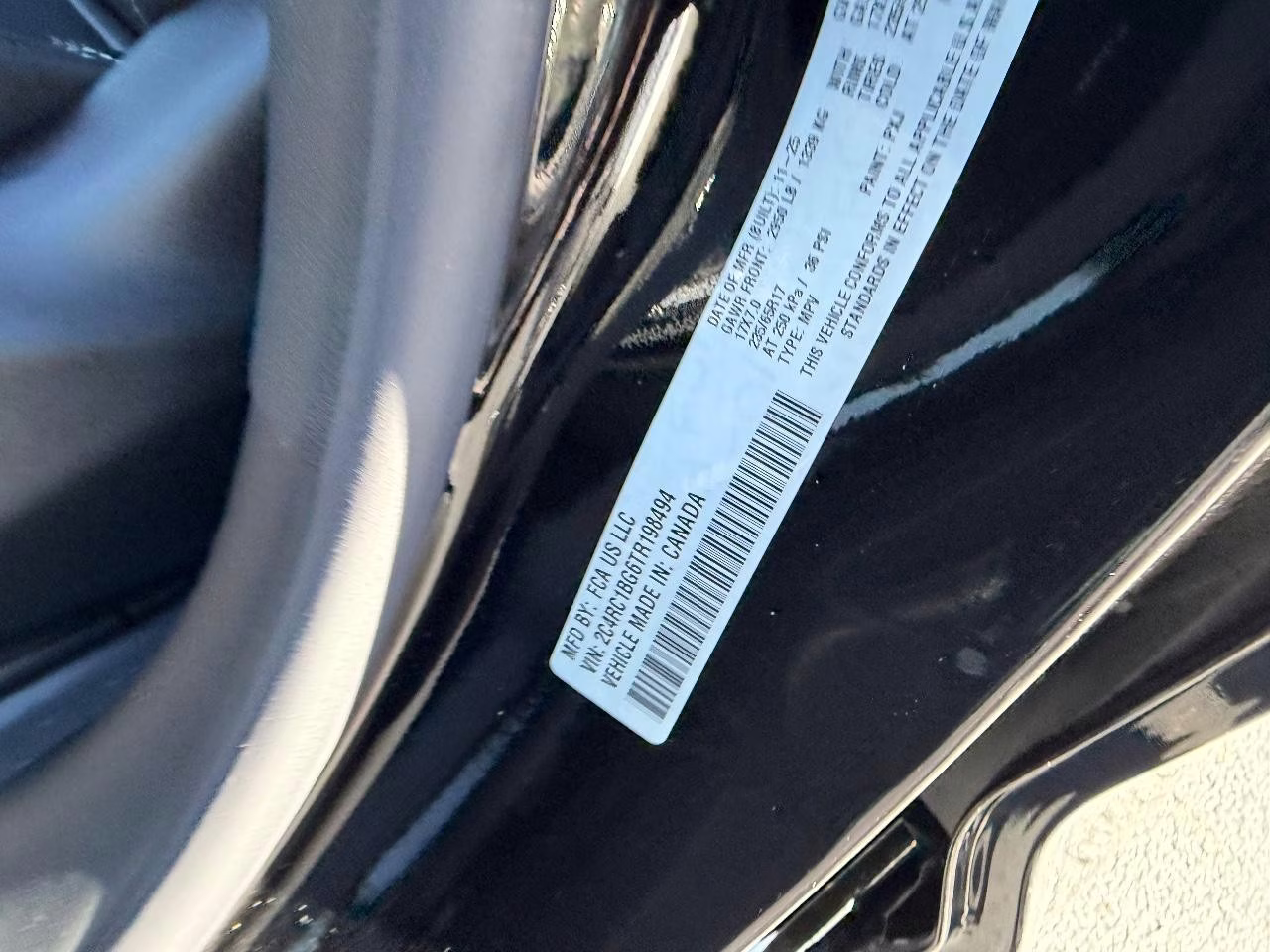 2026 Diamond Black Crystal Pearlcoat Chrysler Pacifica Select FWD Van