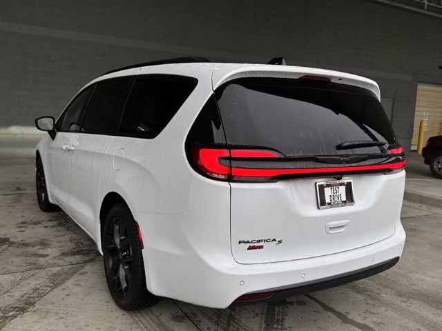 2026 Bright White Clearcoat Chrysler Pacifica Select FWD Van