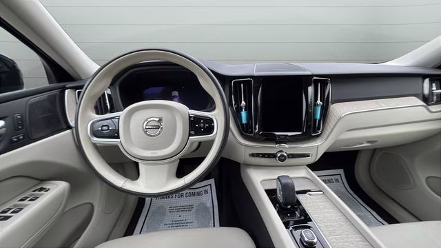 2023 Onyx Black Metallic Volvo XC60 B5 Plus Dark Theme AWD SUV