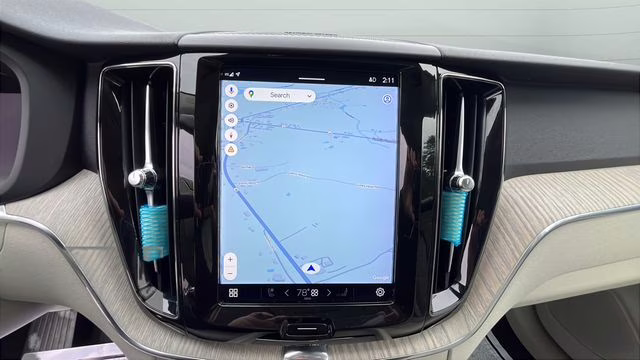 2023 Onyx Black Metallic Volvo XC60 B5 Plus Dark Theme AWD SUV