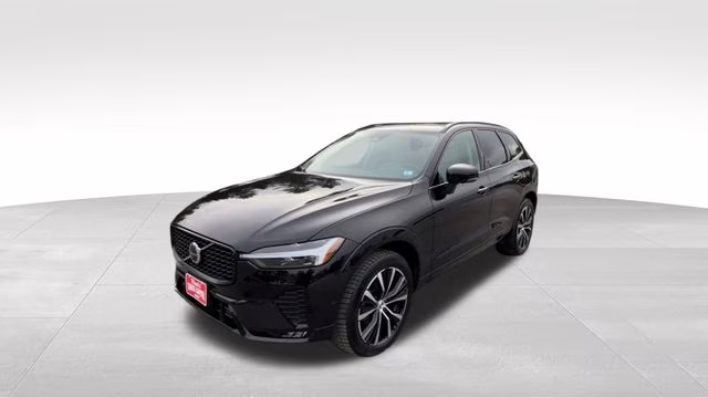 2023 Onyx Black Metallic Volvo XC60 B5 Plus Dark Theme AWD SUV