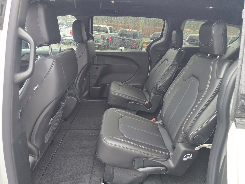 2026 Bright White Clearcoat Chrysler Pacifica Select AWD Van