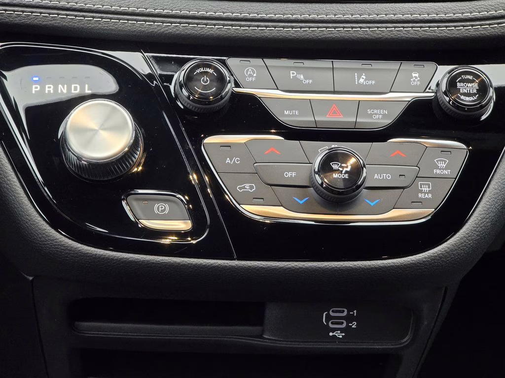 2026 Bright White Clearcoat Chrysler Pacifica Select AWD Van