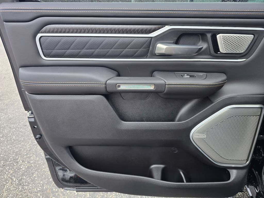 2026 Diamond Black Crystal Pearlcoat Ram 1500 Tungsten 4X4 Truck