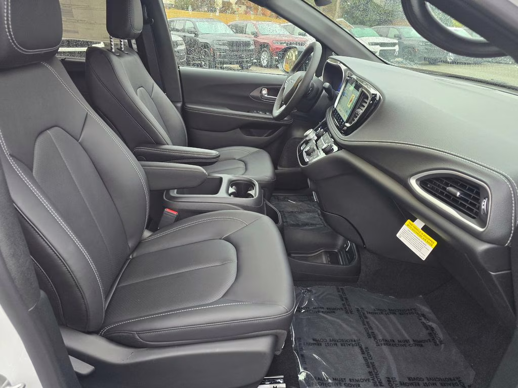 2026 Bright White Clearcoat Chrysler Pacifica Select AWD Van