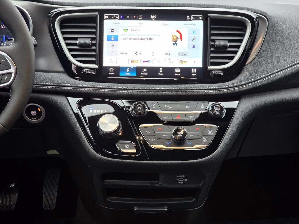 2026 Bright White Clearcoat Chrysler Pacifica Select AWD Van