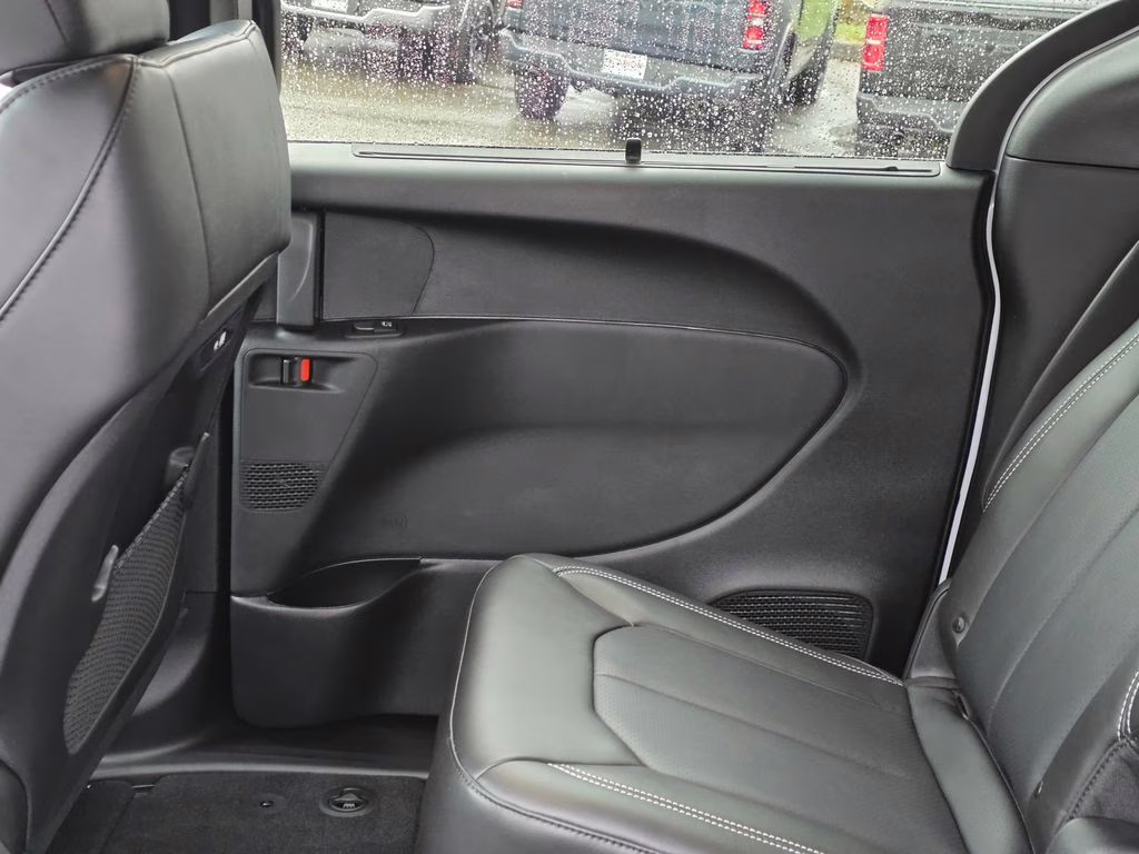 2026 Bright White Clearcoat Chrysler Pacifica Select AWD Van