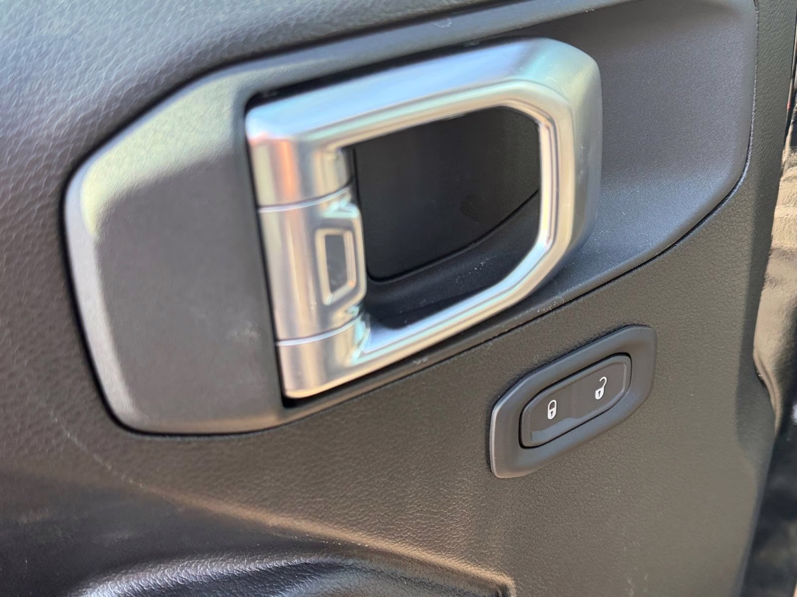 2026 Black Clearcoat Jeep Gladiator Sport 4X4 Truck