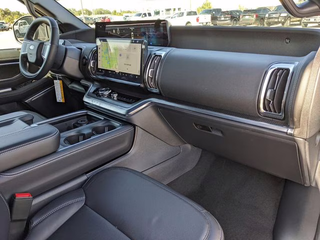 2025 Agate Black Metallic Ford Expedition Max Platinum 4X4 SUV