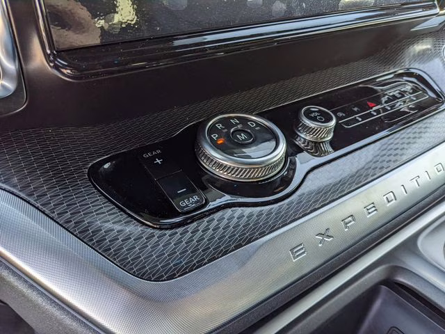 2025 Agate Black Metallic Ford Expedition Max Platinum 4X4 SUV