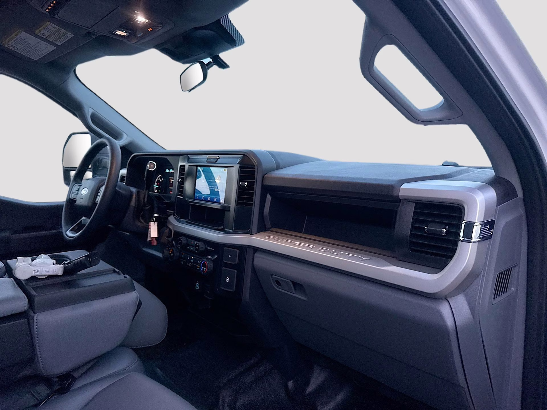 2026 Oxford White Ford Super Duty F-350 DRW XL 4X4 Chassis