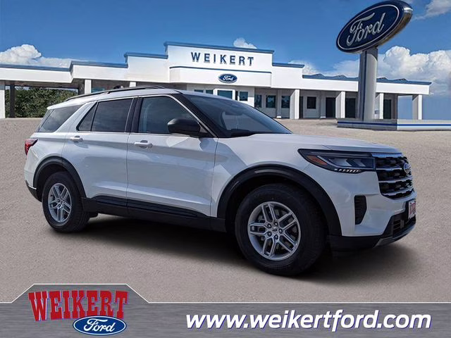 2026 Star White Metallic Tri-Coat Ford Explorer Active RWD SUV