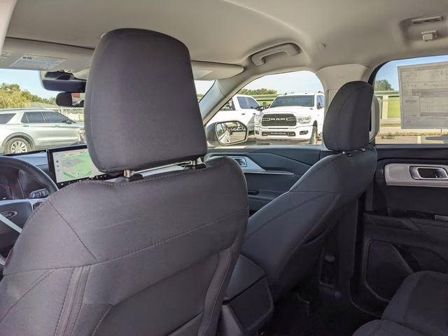 2026 Star White Metallic Tri-Coat Ford Explorer Active RWD SUV