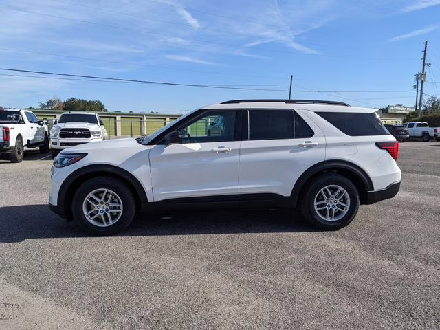 2026 Star White Metallic Tri-Coat Ford Explorer Active RWD SUV